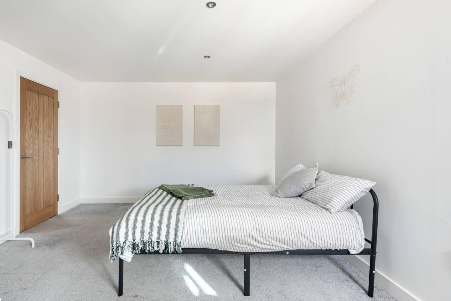 Apartament Luxurious 3-Bed Penthouse In Sheffield Handsworth Zewnętrze zdjęcie